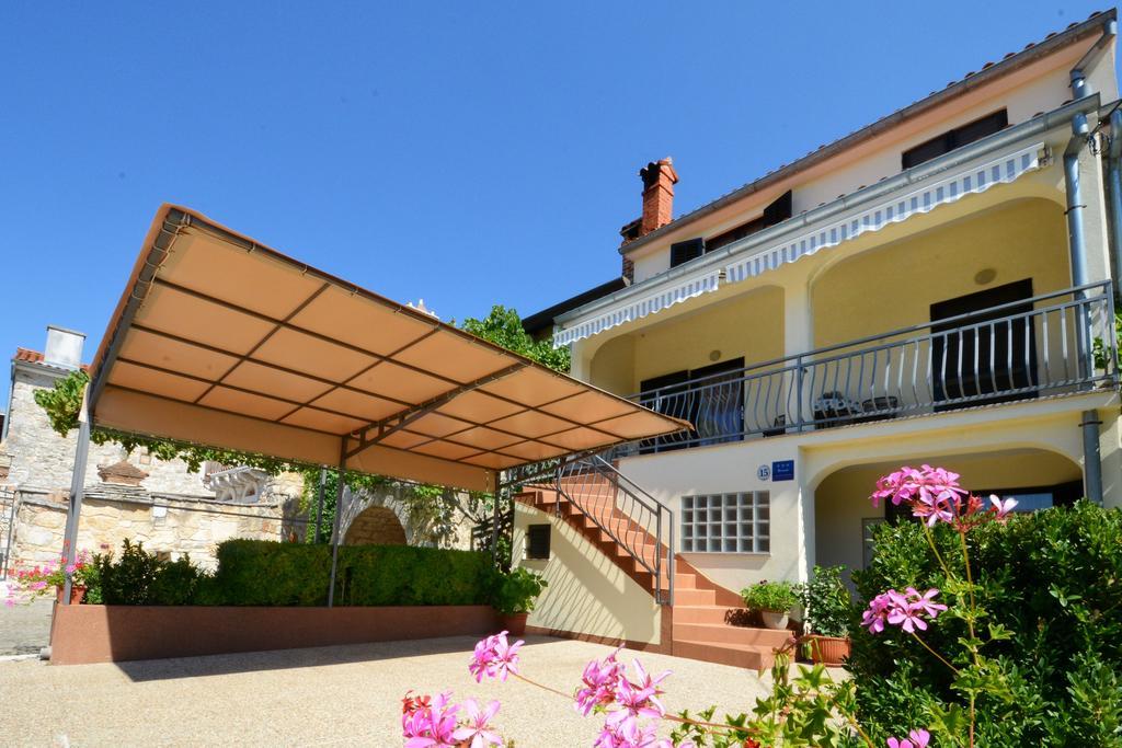 Apartment Lili Poreč Exterior foto